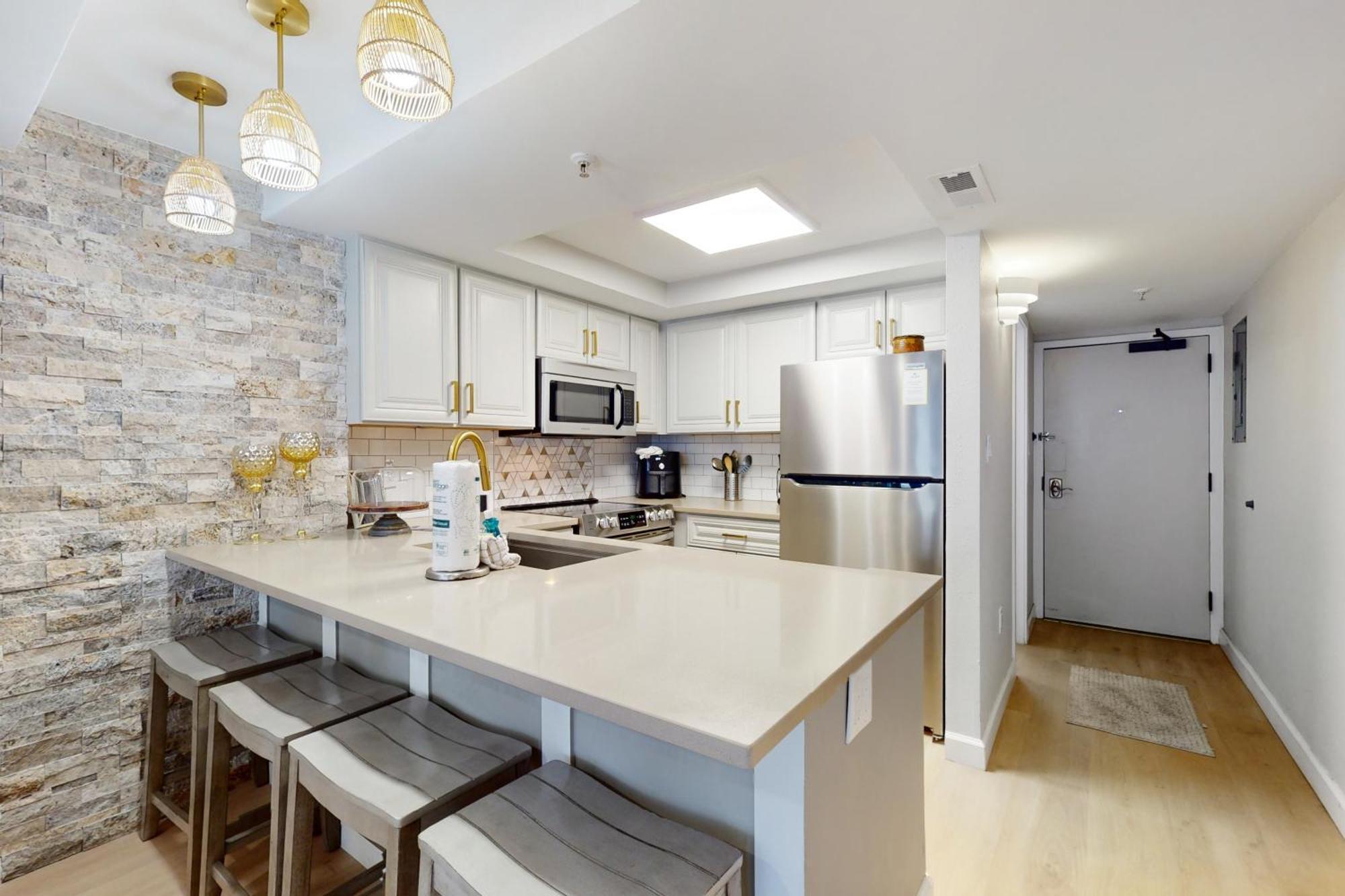 Apartment Colony 615